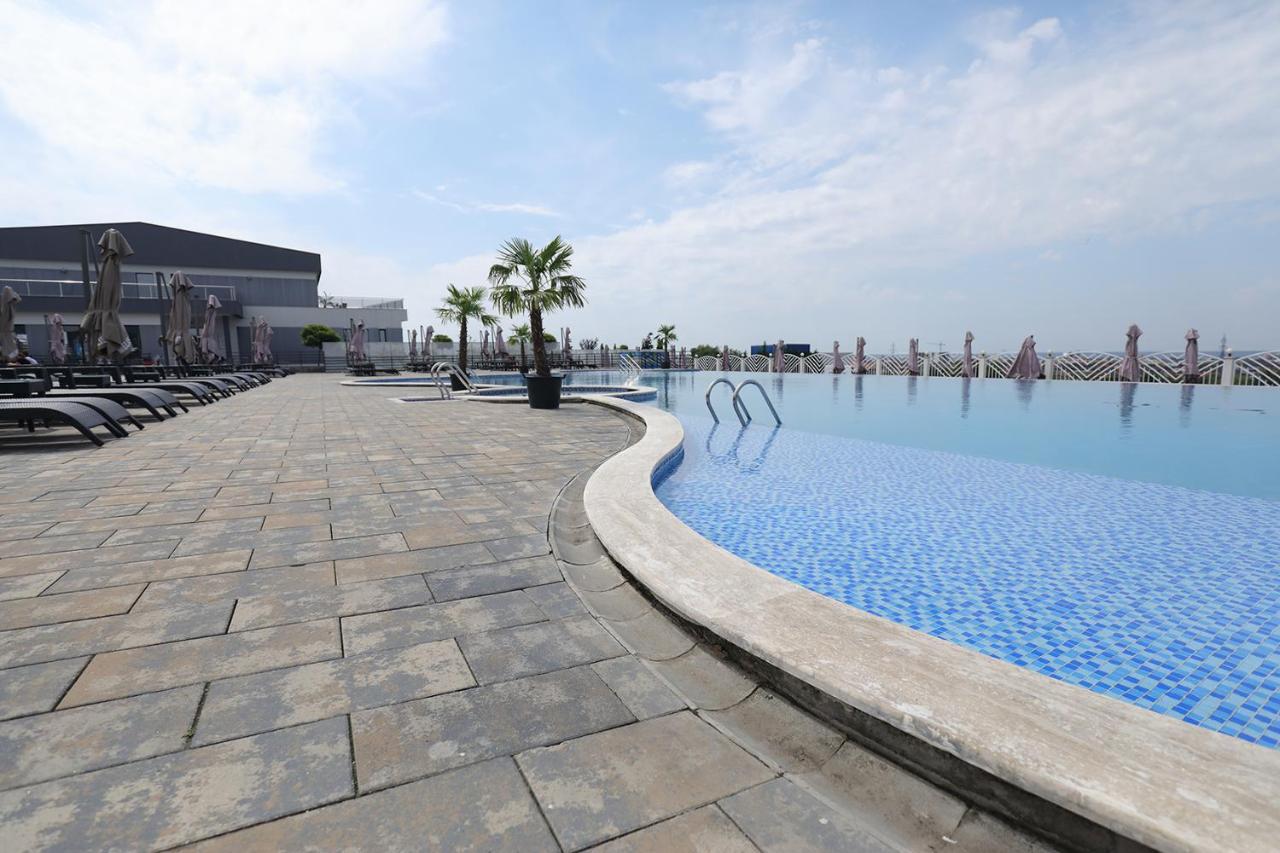 Meliss Events Hotel Craiova Ngoại thất bức ảnh