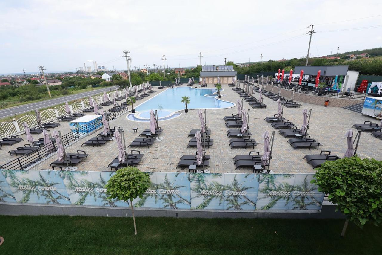 Meliss Events Hotel Craiova Ngoại thất bức ảnh