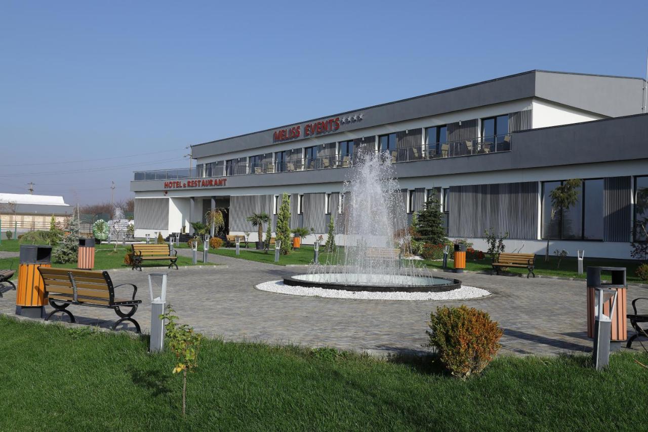 Meliss Events Hotel Craiova Ngoại thất bức ảnh
