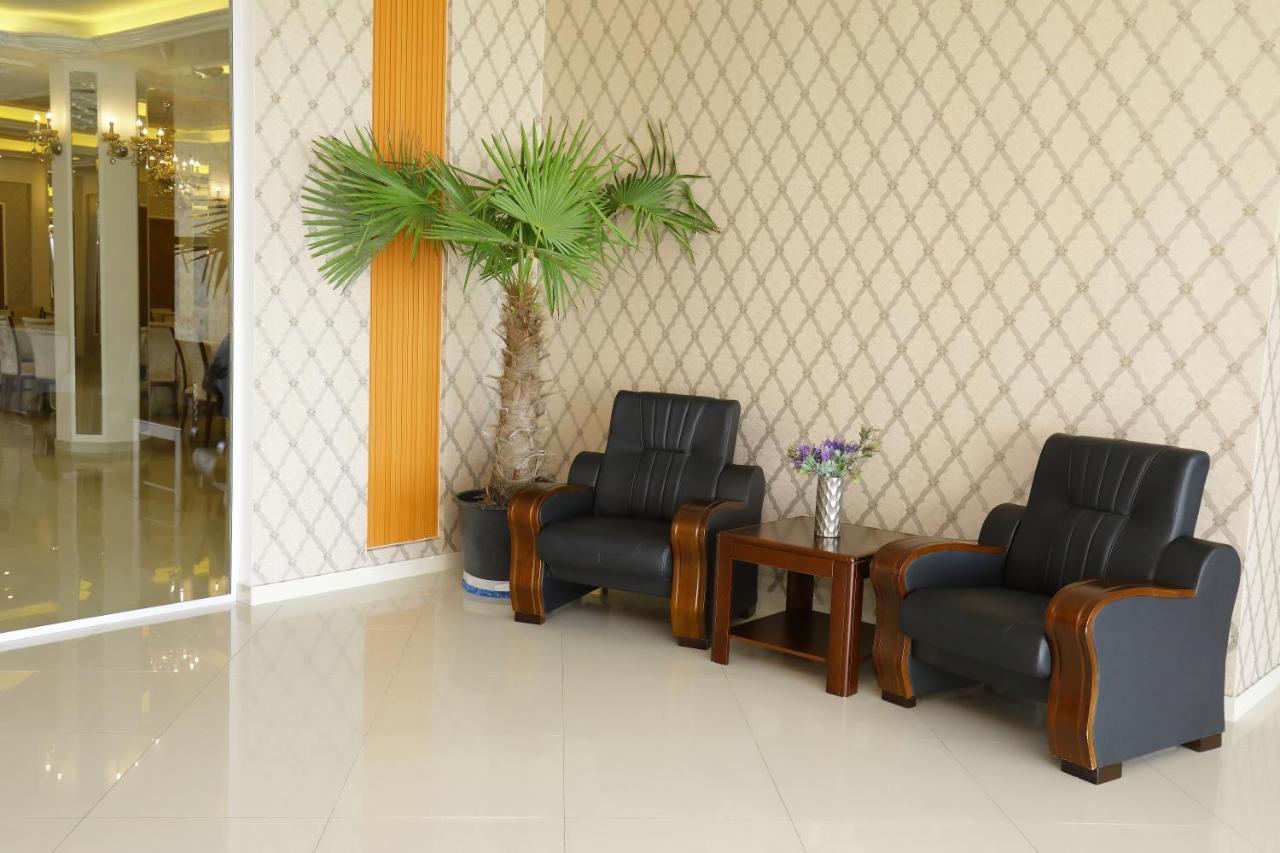 Meliss Events Hotel Craiova Ngoại thất bức ảnh