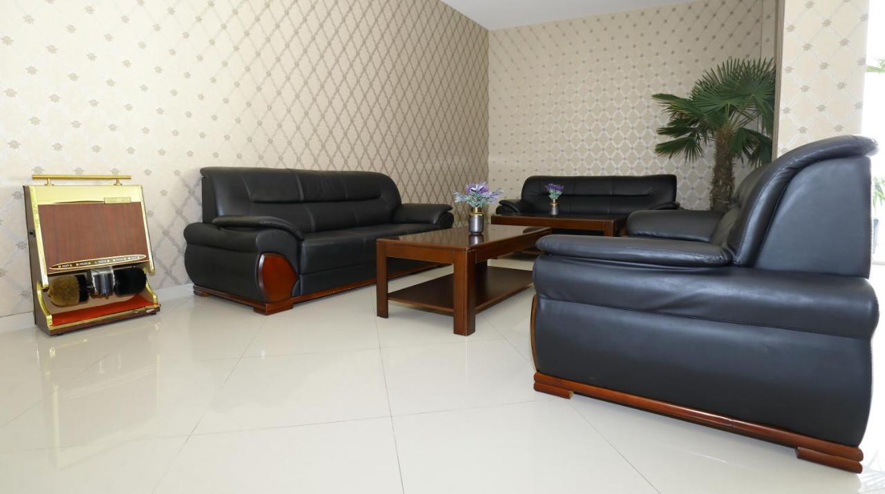 Meliss Events Hotel Craiova Ngoại thất bức ảnh